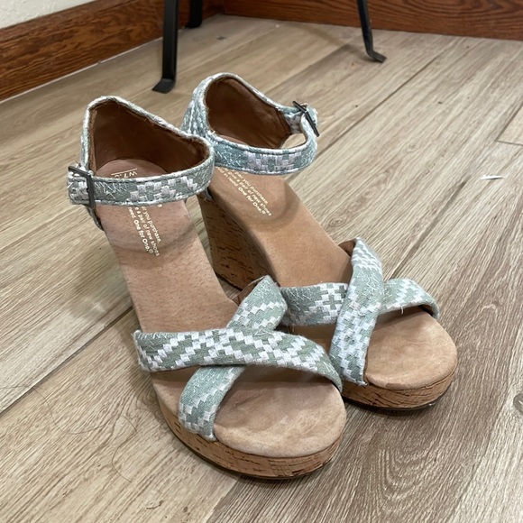 Toms Shoes - Toms tribal print wedge sandals